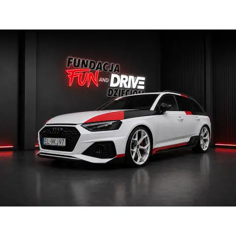 Przejazd Audi RS4 Competition 500KM