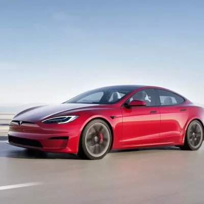 tesla s plaid 1024